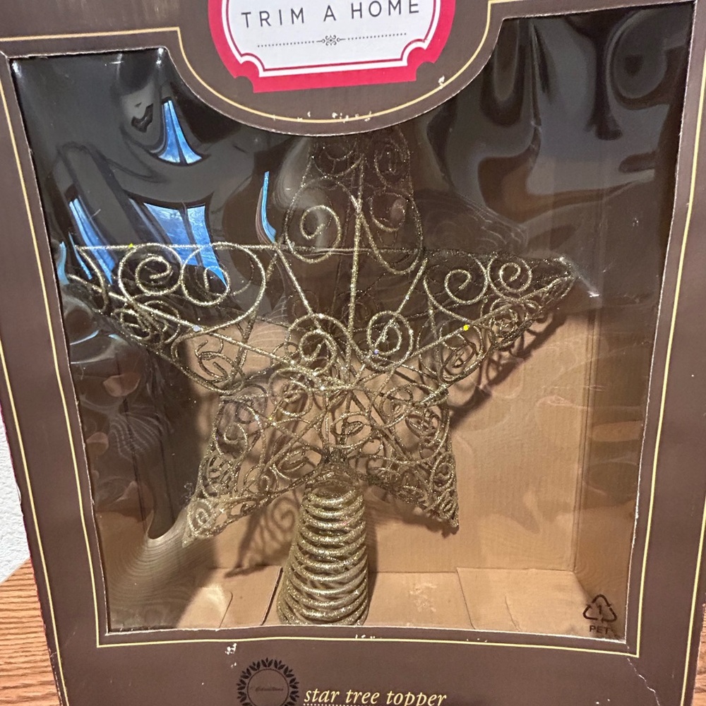 Trim a Home 3D Metal Star Topper - Picture 9 of 10